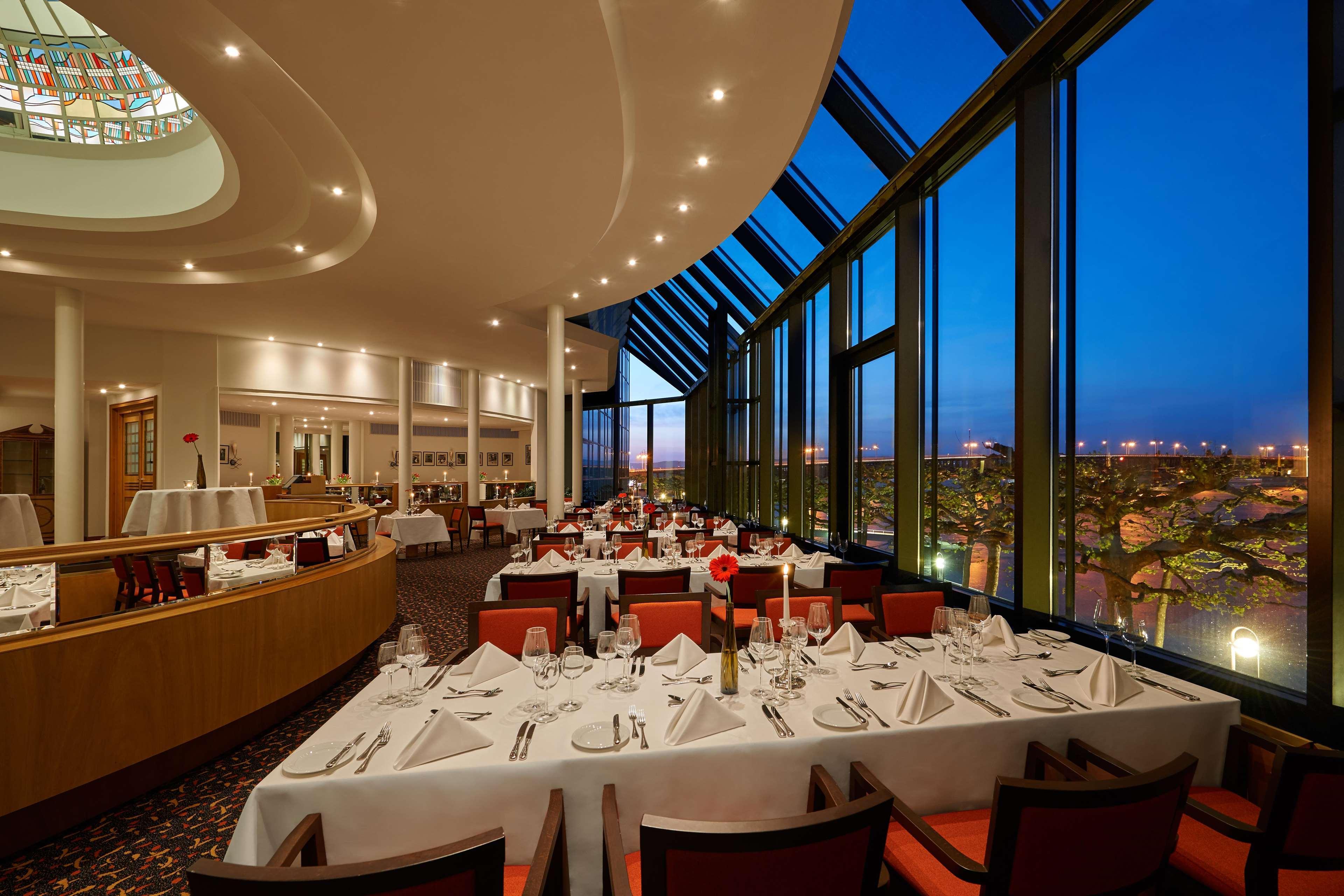 Hilton Mainz Hotel Exterior photo Restaurant