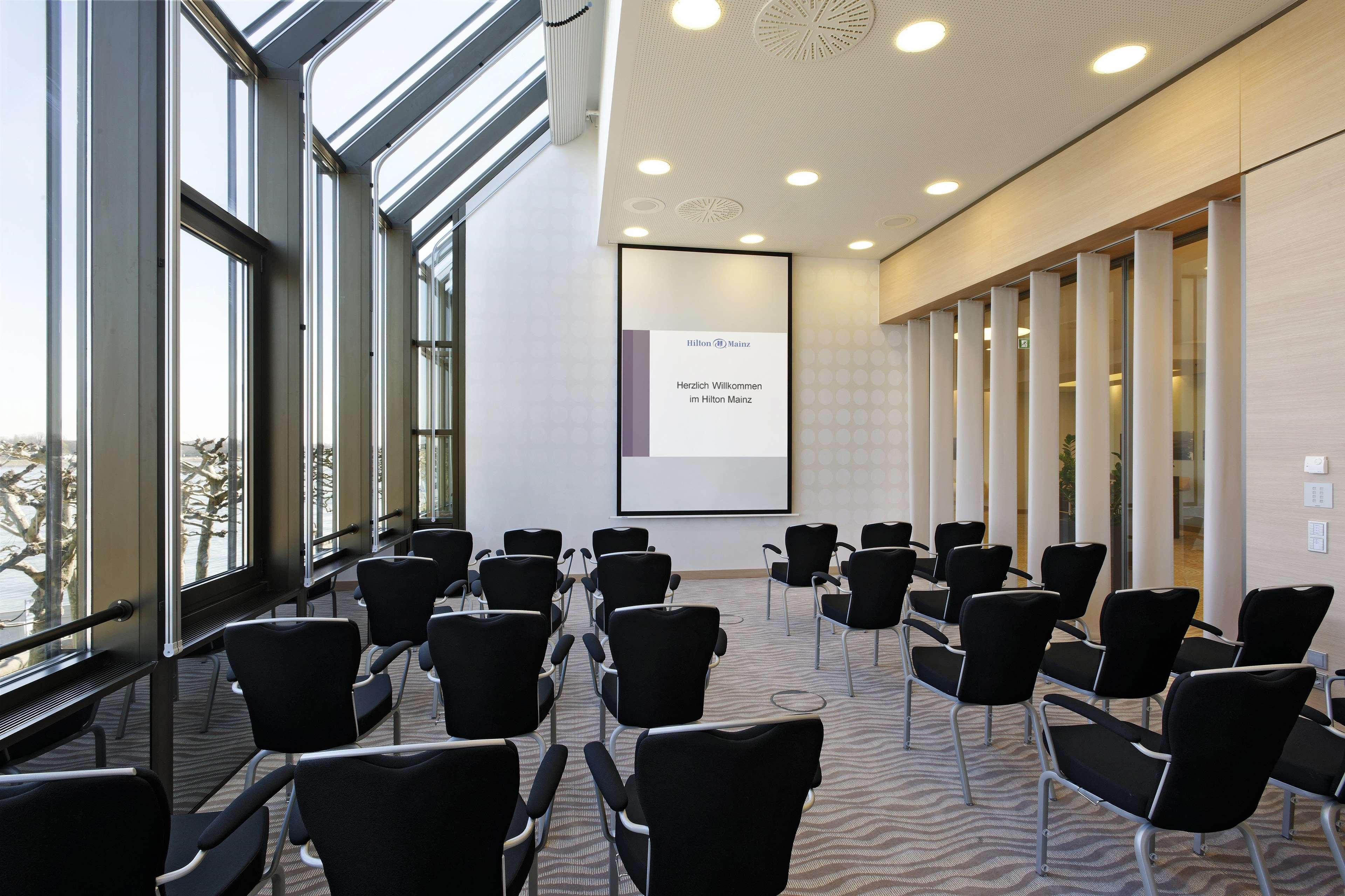 Hilton Mainz Hotel Exterior photo The German National Academy of Sciences Leopoldina