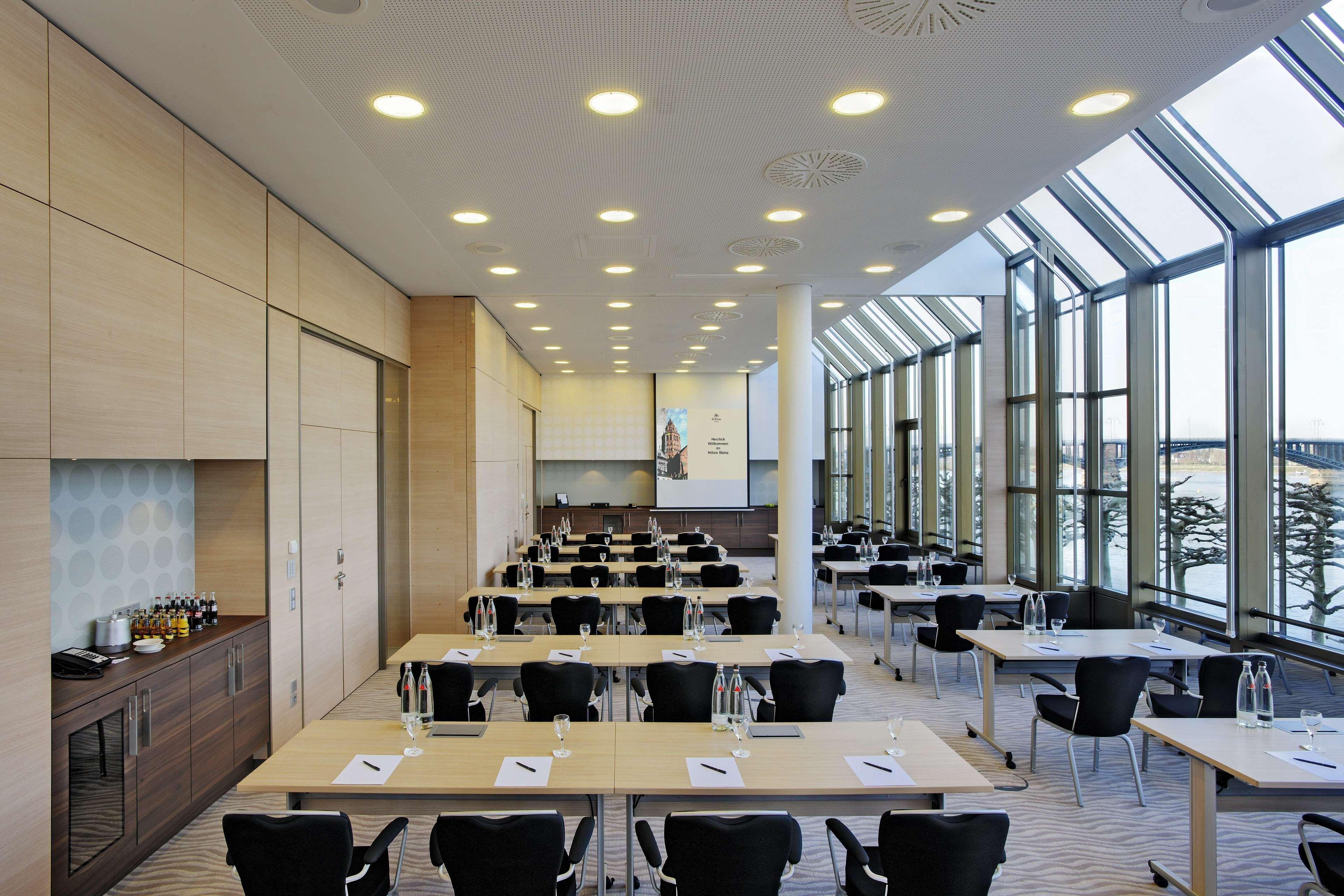 Hilton Mainz Hotel Facilities photo The conference centre
