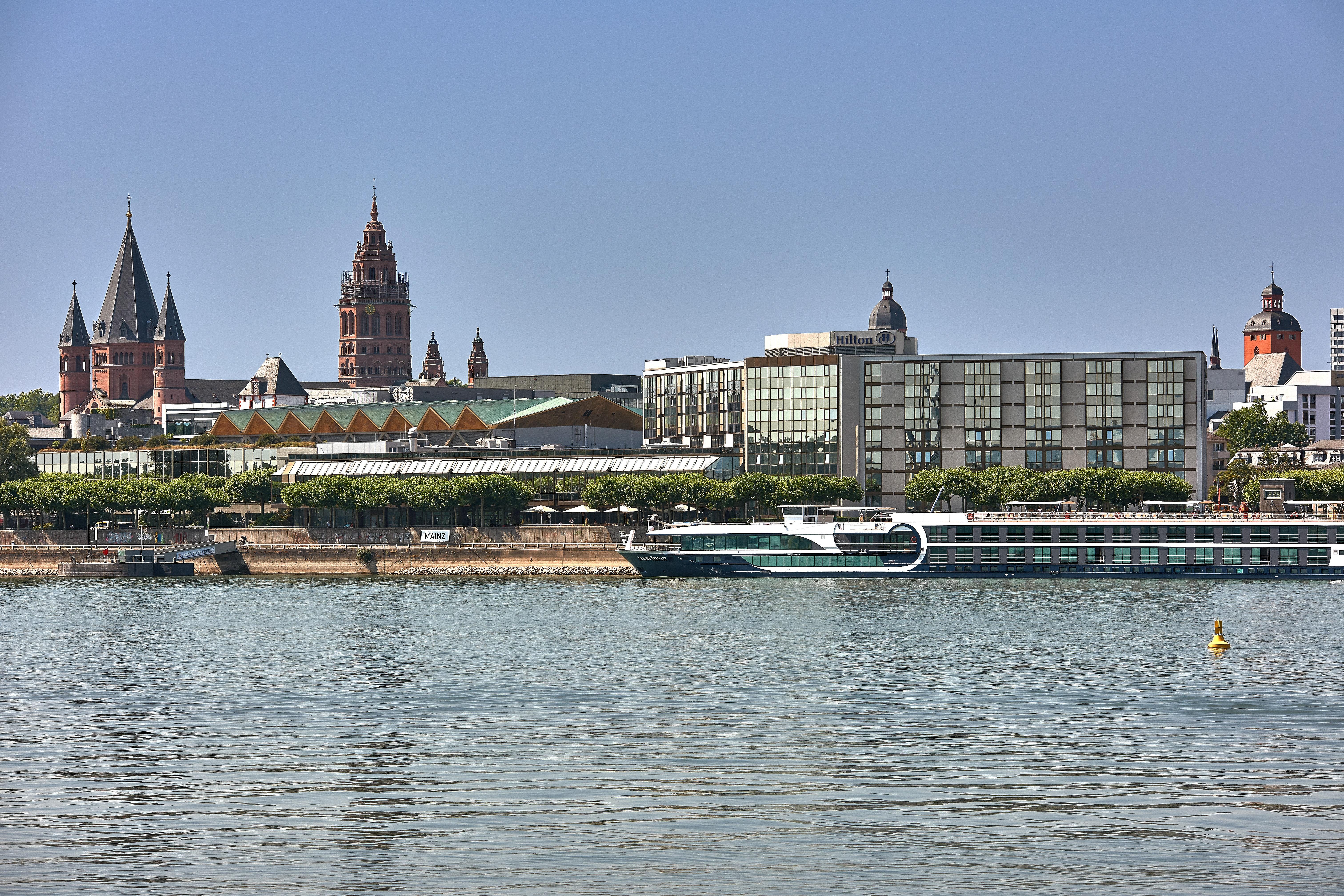 Hilton Mainz Hotel Exterior photo The Rhine in Mainz