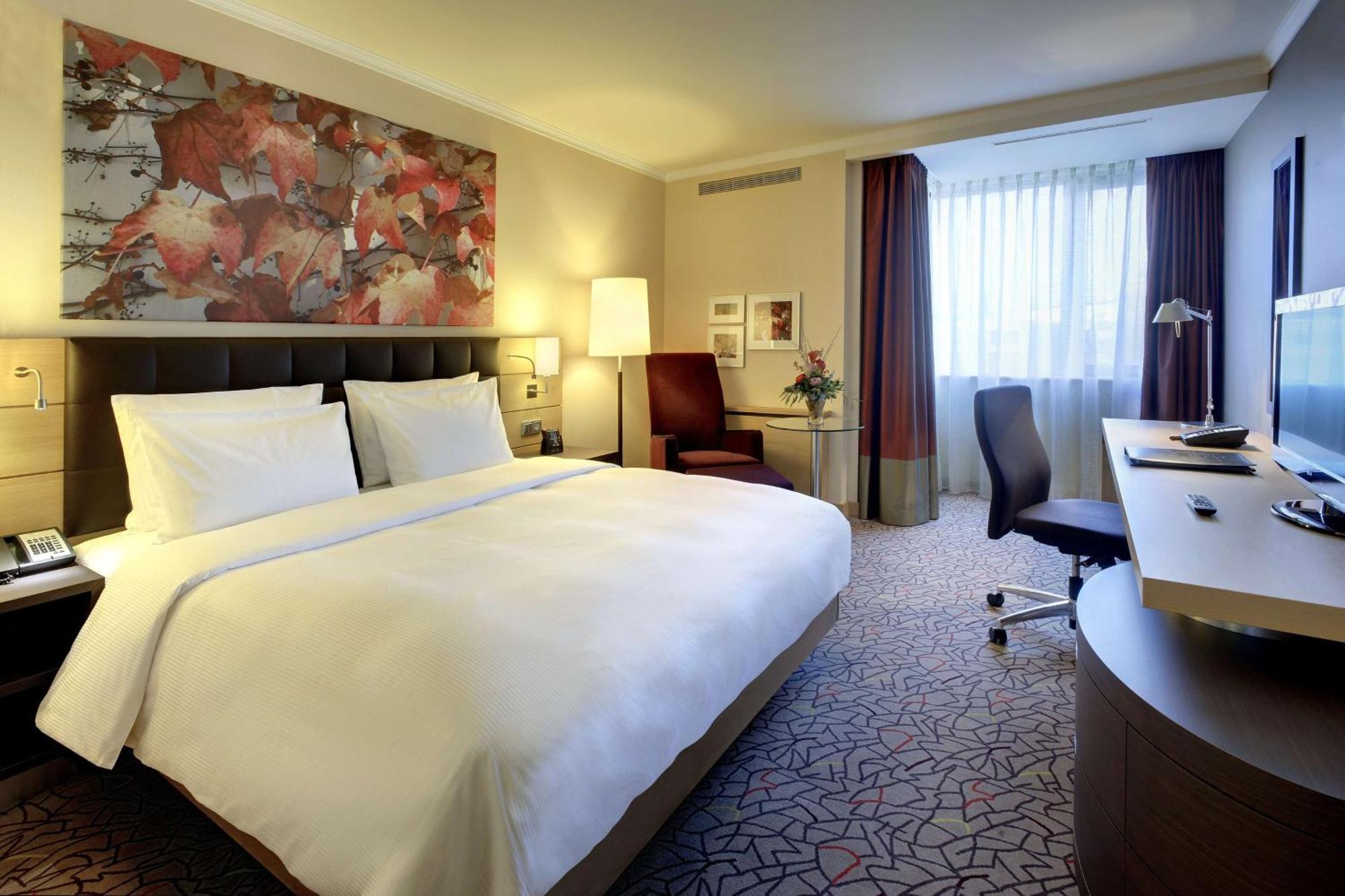 Hilton Mainz Hotel Exterior photo